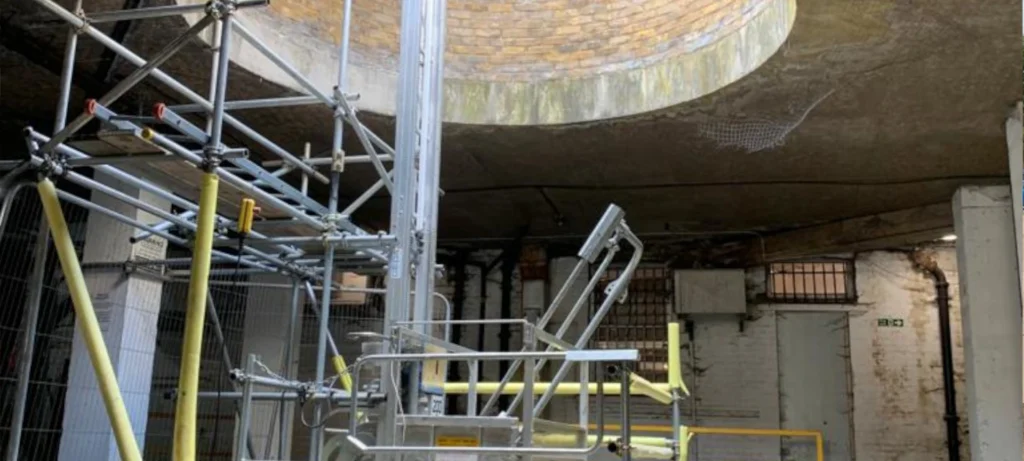 Innovative Hoist Installation via Carpark Lightwell