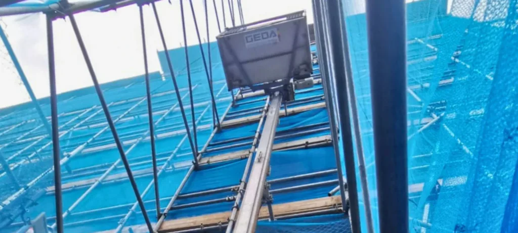 Scaffold Hoist at Kings Gardens